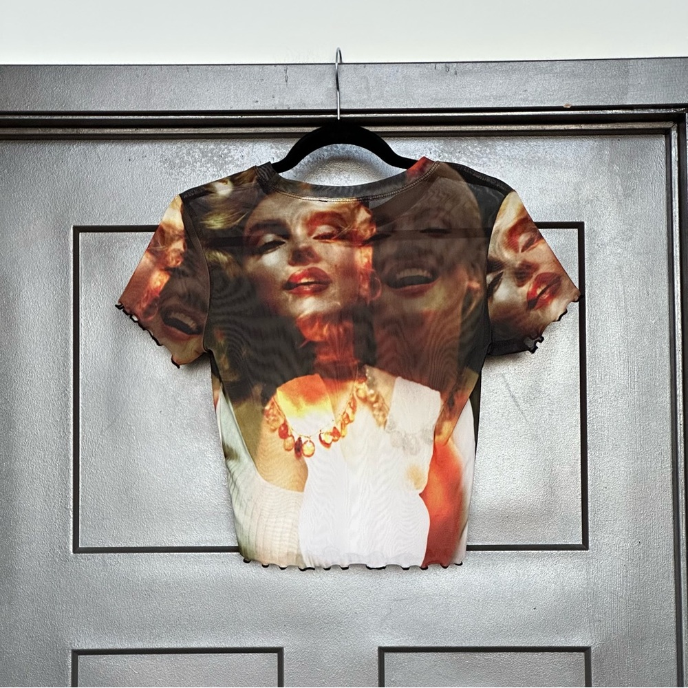 FOREVER 21 | Marilyn Monroe mesh top - Picture 3 of 3